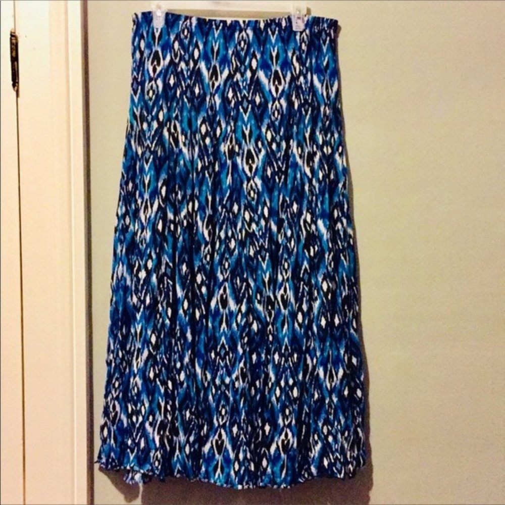 Full Maxi Skirt Black & Blue Ikat Print Large